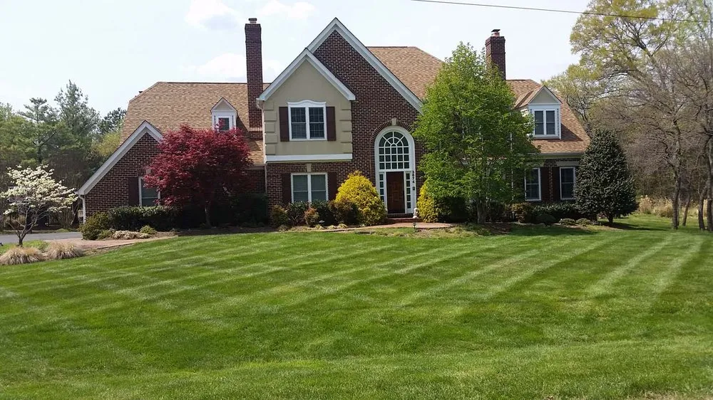 Trusted lawn mowing service in St. Peters, MO - Green Guys Services