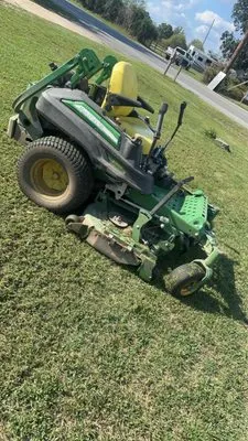 Green Hands Lawn Care Logo