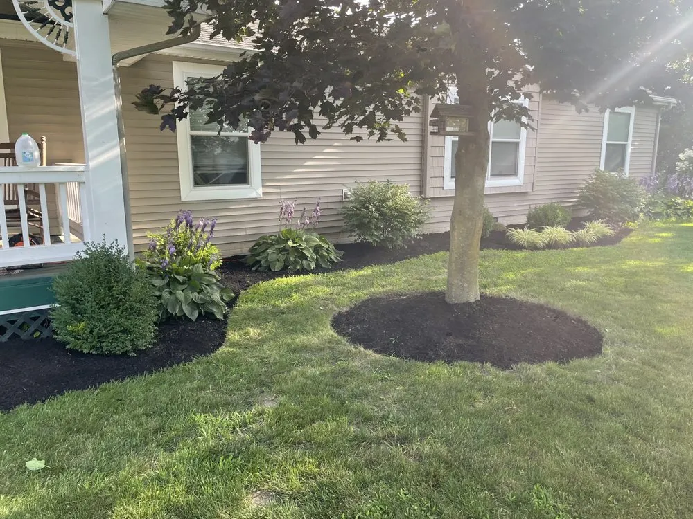 Local lawn mowing service for residential properties in Bowling Green, OH by Green Havens Home Service