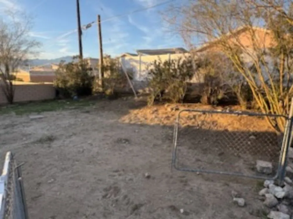 Expert lawn care service experts serving Desert Hot Springs, CA - Green Hd