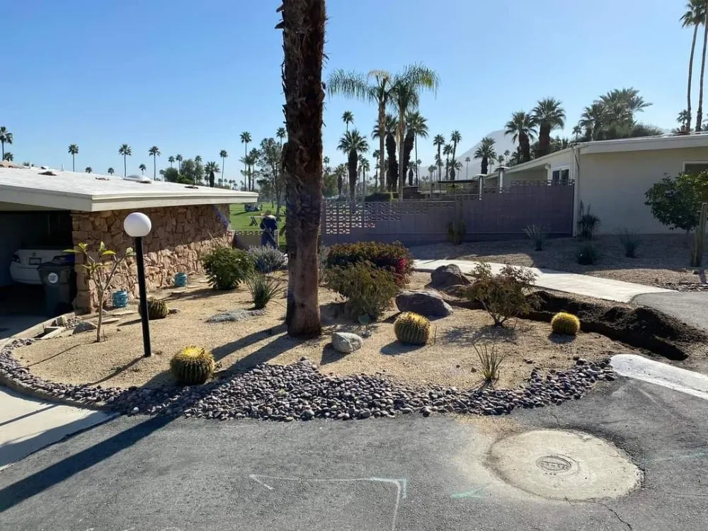 Custom lawn mowing service for residential properties across Desert Hot Springs, CA - Green Hd