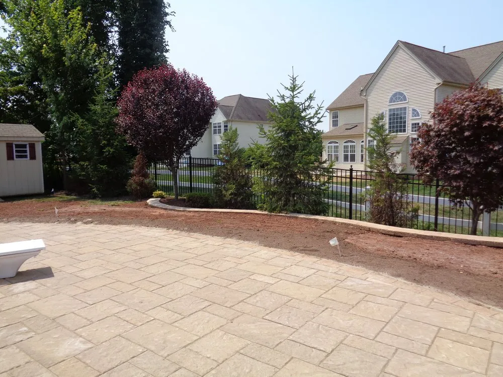 Reliable yard maintenance in Piscataway Township, NJ - Green Hill Landscaping & Maintenence Service