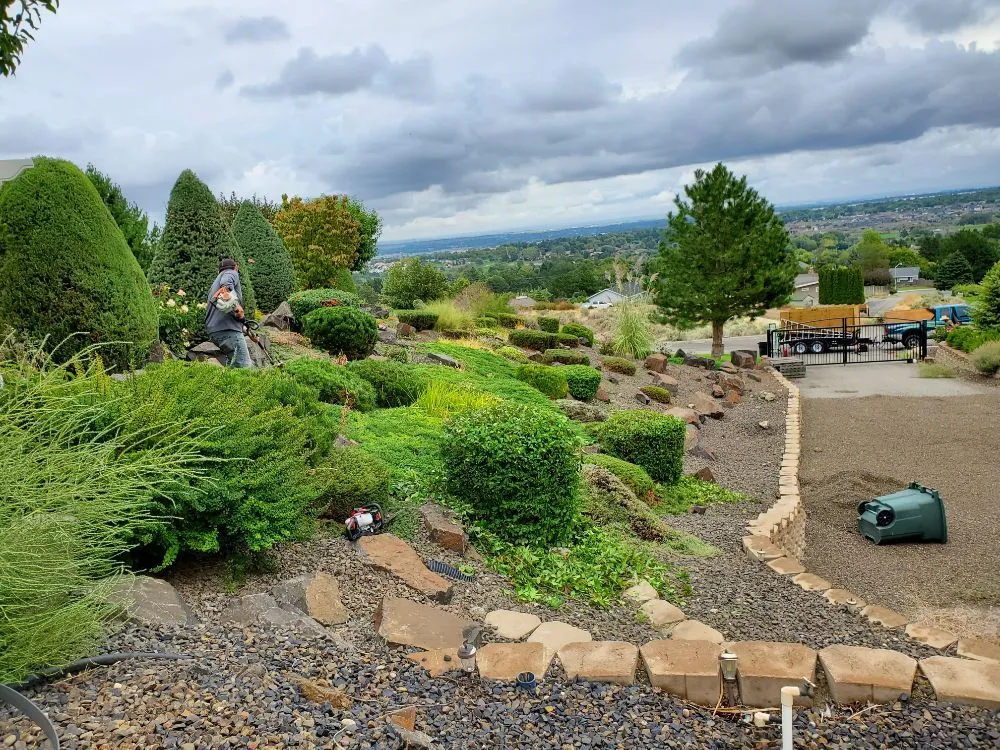 Trusted landscape installation in Kennewick, WA by Green Hills Landscaping & Lawn Care