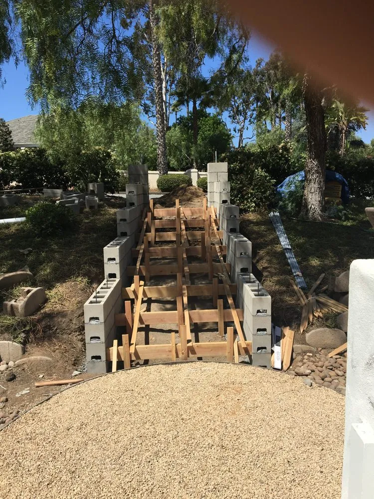 Expert garden landscaping for beautiful yards in Encinitas, CA by Green Horizon Landscape