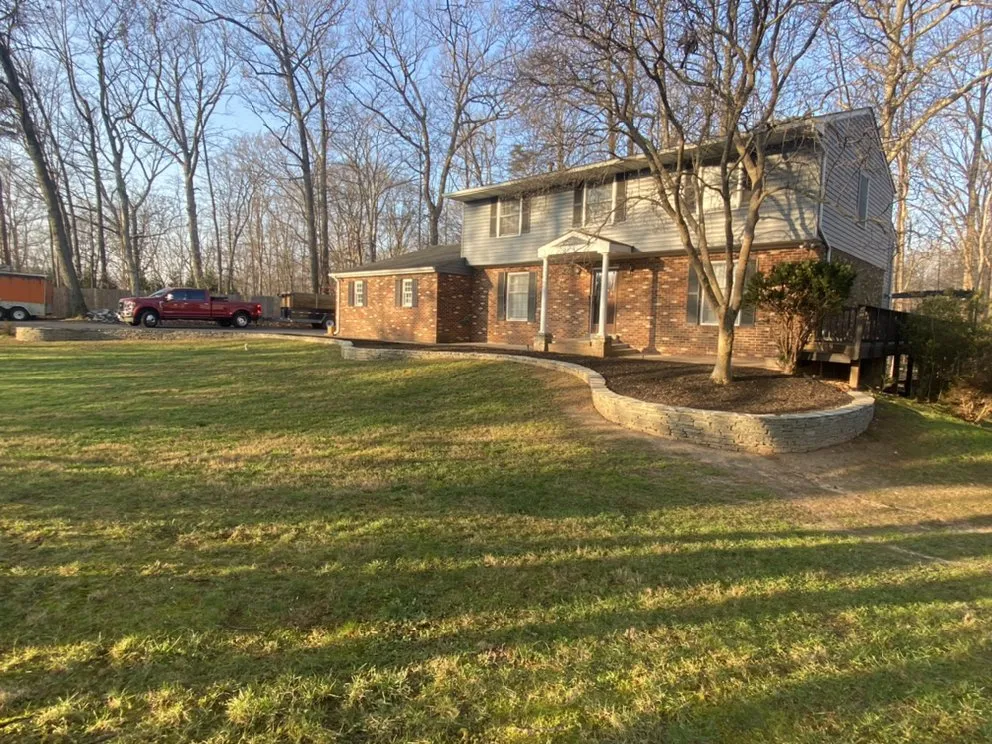 Reliable yard cleanup service in Arlington, VA - Green Horizons