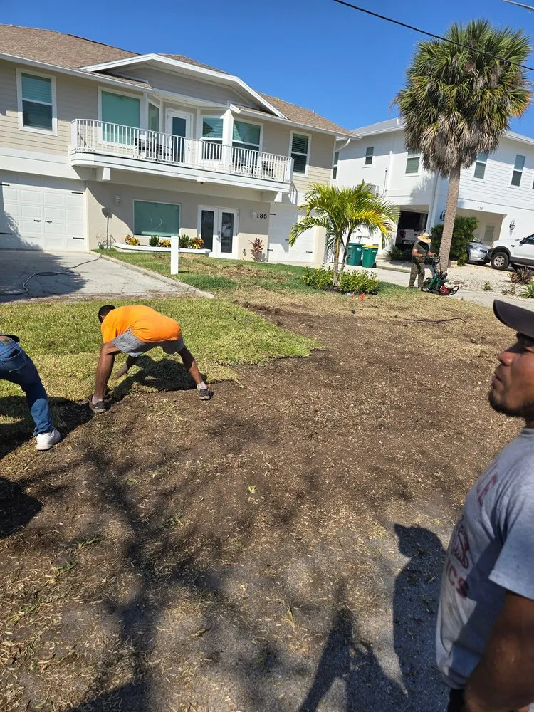 Custom yard maintenance in LaBelle, FL by Green Horizons