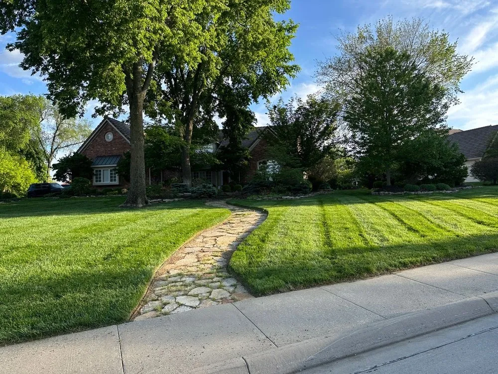 Professional landscaping services experts serving Lawrence, KS - Green Horizons Lawn & Landscape