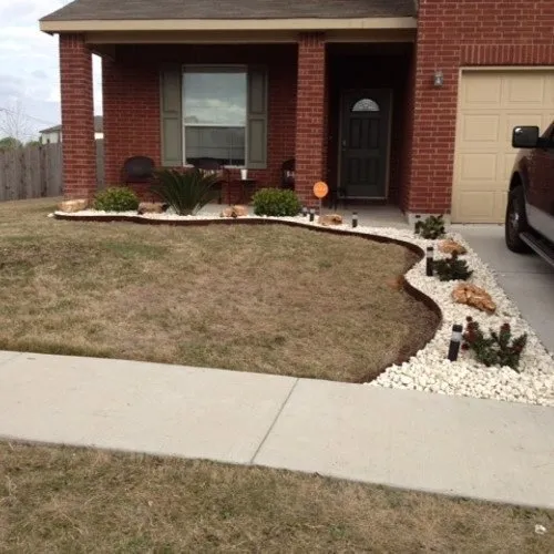 Professional lawn mowing service experts serving Killeen, TX - Green Horn Landscaping LLC