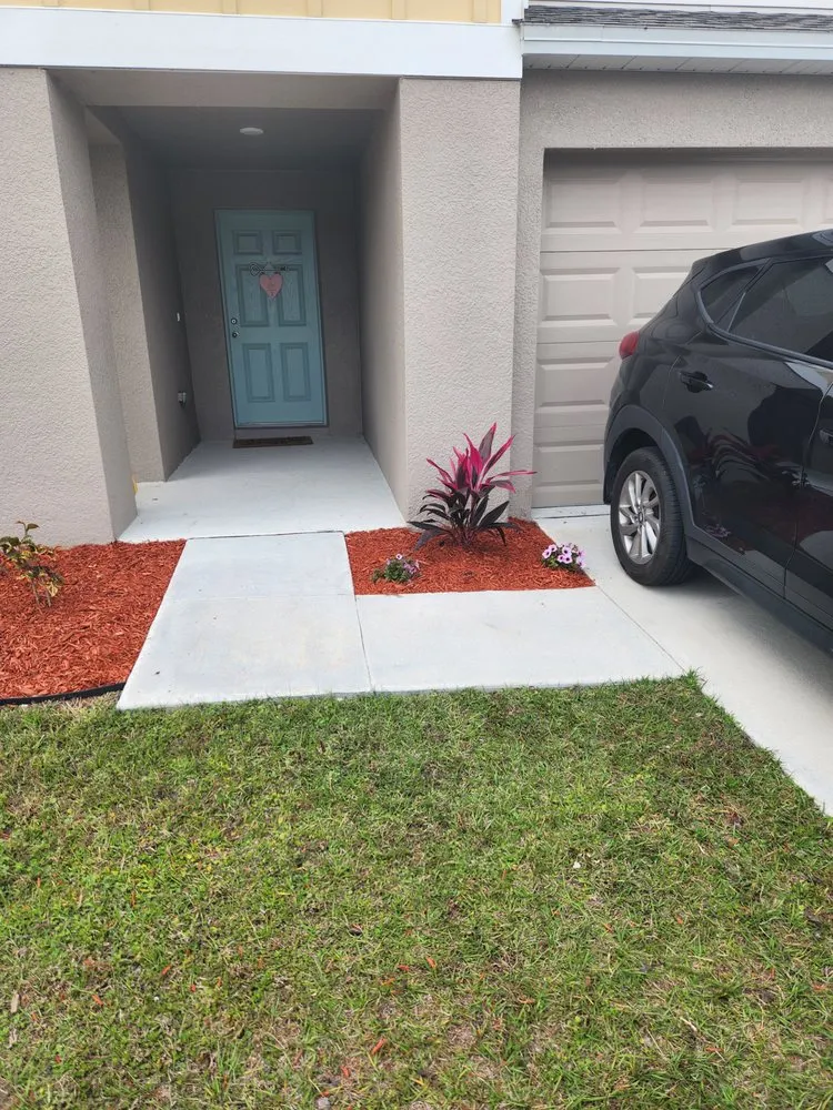 Reliable landscape installation for beautiful yards in Lakeland, FL by Green Iguana Lawn Service