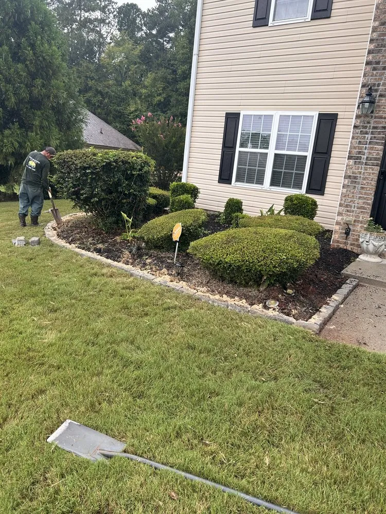 Affordable lawn mowing service experts serving Fairburn, GA - Green Image Scapes