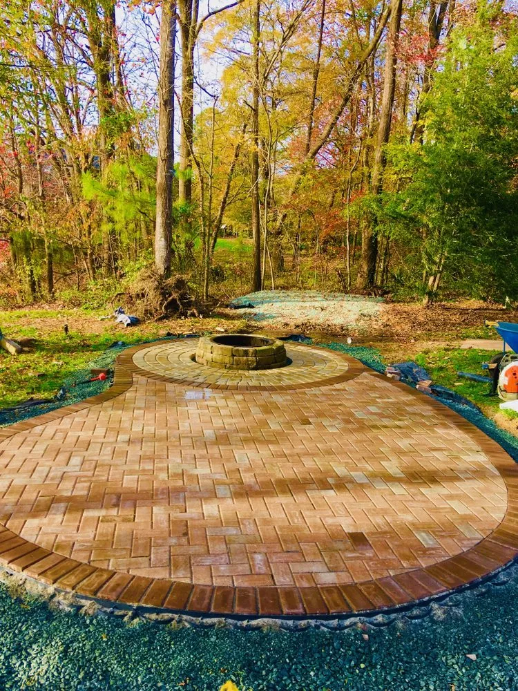 Local residential landscaping experts serving Whitsett, NC - Green Innovations