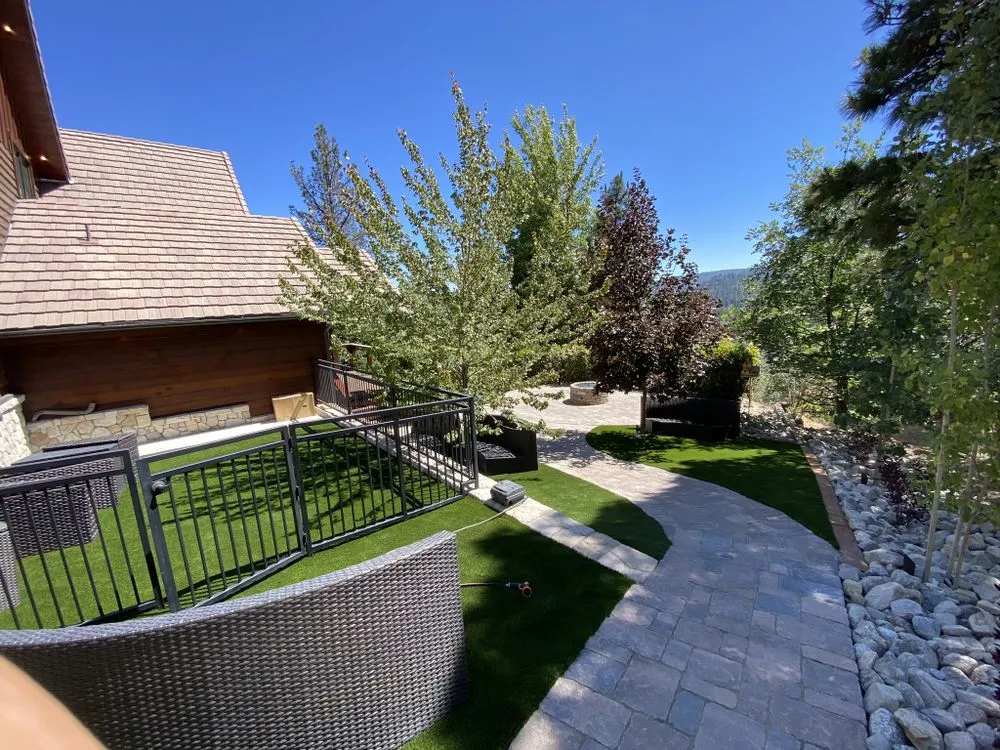 Top-rated yard cleanup service experts serving Ontario, CA - Green Ivy Maintenance