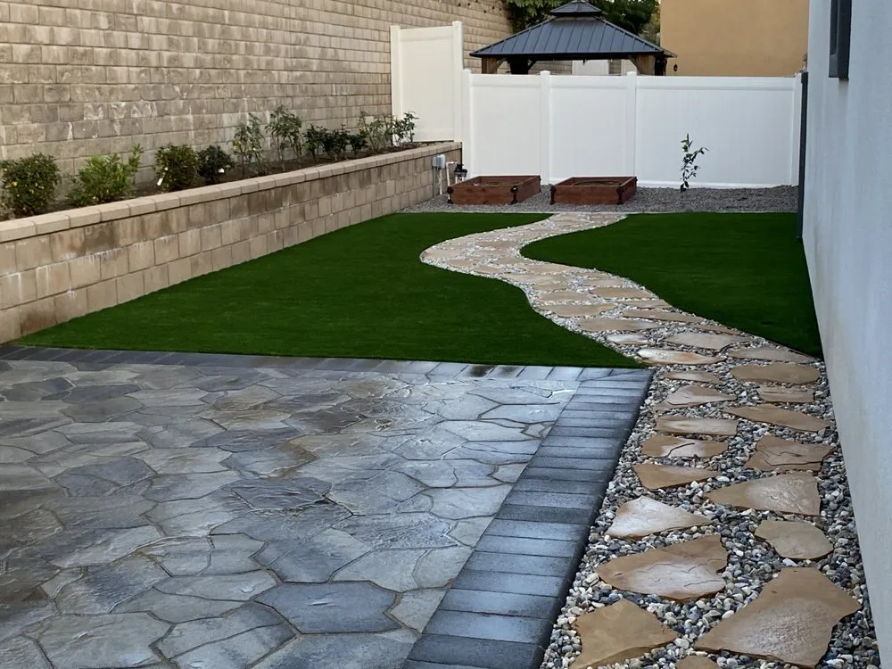 Expert yard maintenance in Ontario, CA by Green Ivy Maintenance