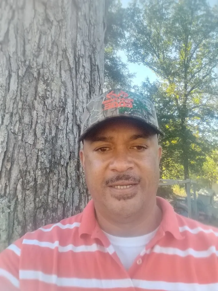 Custom lawn care service experts serving Jackson, MS - Green Jackets Pest and Landscape