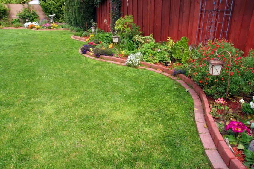 Trusted residential landscaping for beautiful yards in Baton Rouge, LA by Green Keepers