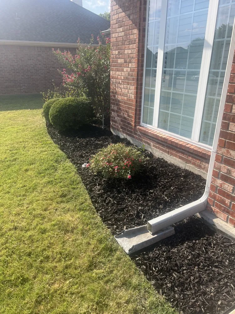 Top-rated outdoor landscaping with custom design in Lavon, TX by Green Lab Lawn Care