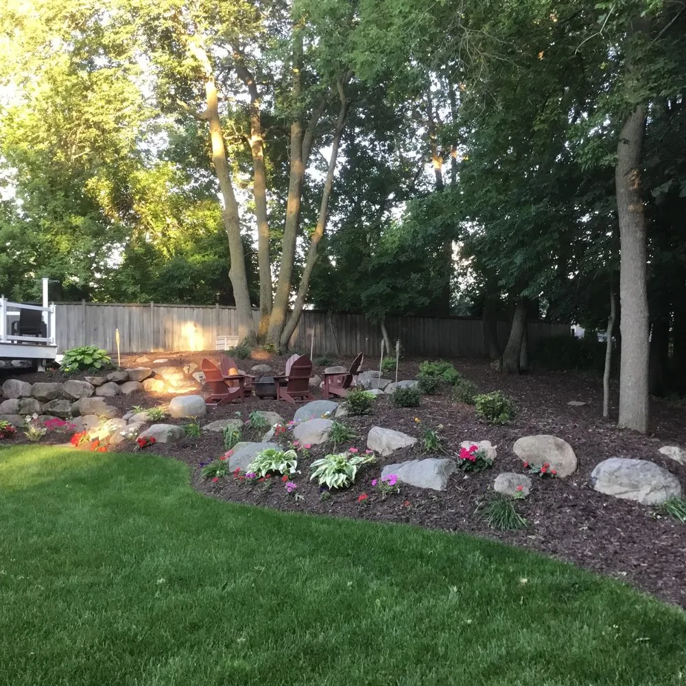 Professional garden landscaping in Shakopee, MN - Green Lakes Landscaping