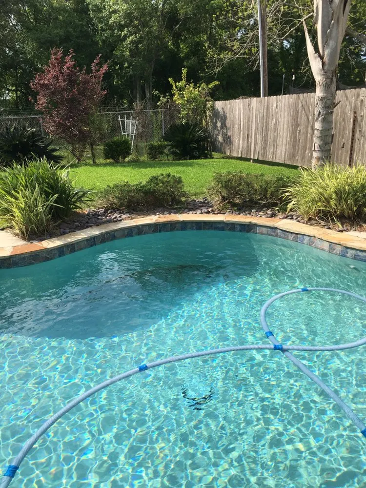 Reliable residential landscaping for beautiful yards in Gretna, LA by Green Land Nola