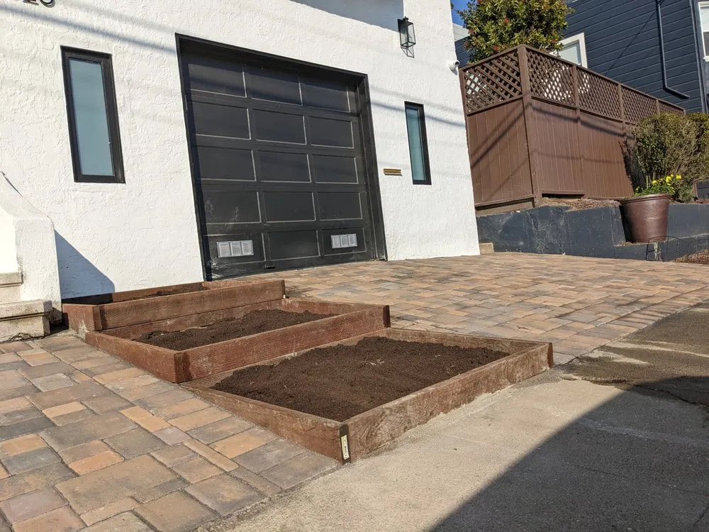 Expert yard cleanup service near you across San Francisco, CA - Green Landscape Construction