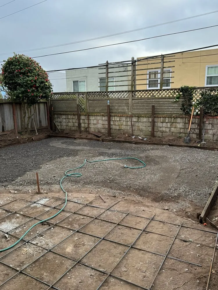 Trusted lawn mowing service for residential properties in San Francisco, CA by Green Landscape Construction