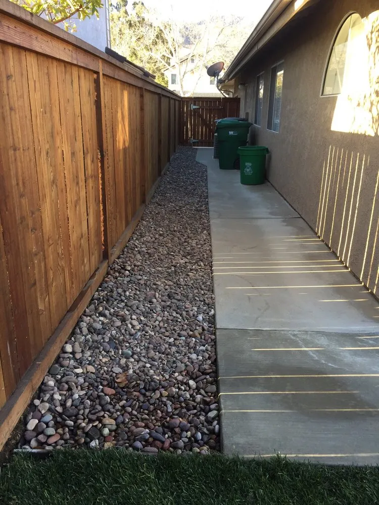Expert yard maintenance in Corona, CA by Green Landscape