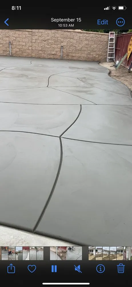 Local lawn care service for residential properties in Corona, CA by Green Landscape