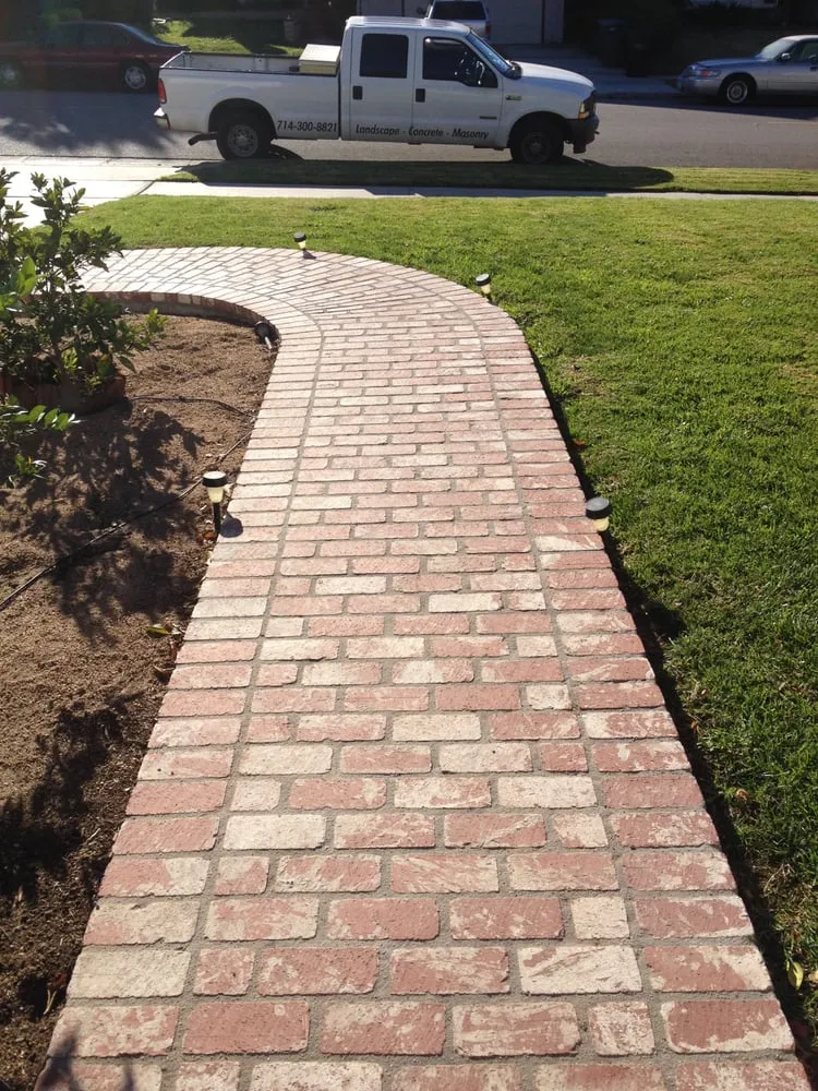 Expert yard cleanup service in Corona, CA - Green Landscape