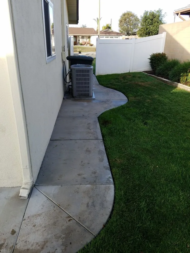 Custom yard cleanup service in Corona, CA - Green Landscape