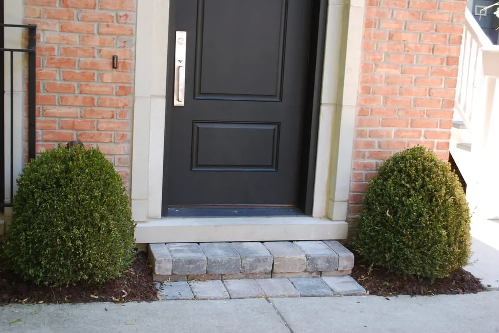 Professional outdoor landscaping for beautiful yards in Chicago, IL by Green Landscape Solutions