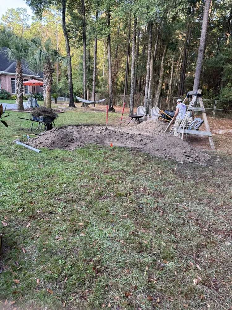 Custom landscape installation for beautiful yards across Fairhope, AL - Green Landscaping