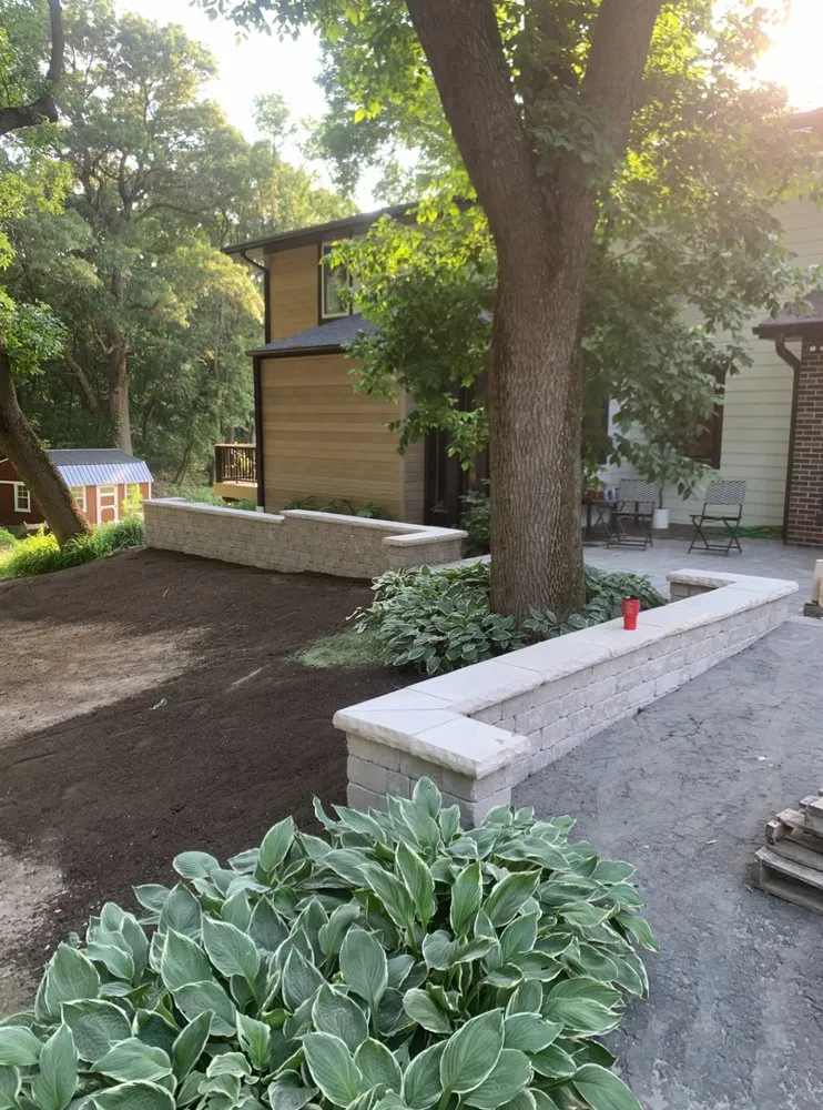Reliable yard maintenance in Madison, WI - Green Landscaping