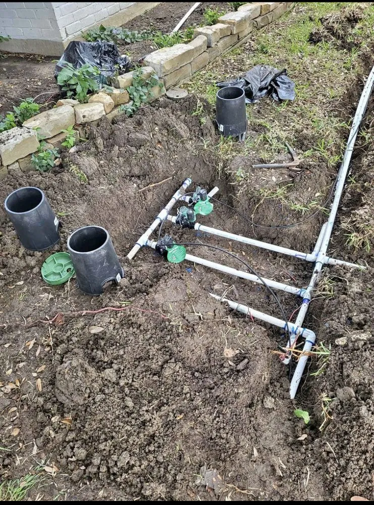 Local garden landscaping for year-round maintenance across Carrollton, TX - Green Lawn And Landscaping