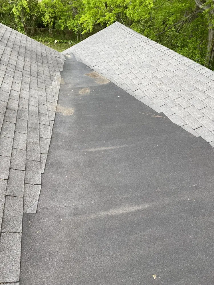 Custom lawn mowing service near you in Decatur, AL by Green Lawn Care