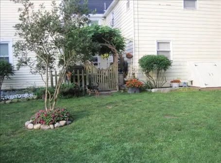 Local residential landscaping for beautiful yards across Chelmsford, MA - Green Lawn Company