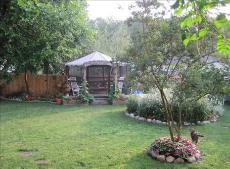 Top-rated lawn mowing service experts serving Chelmsford, MA - Green Lawn Company