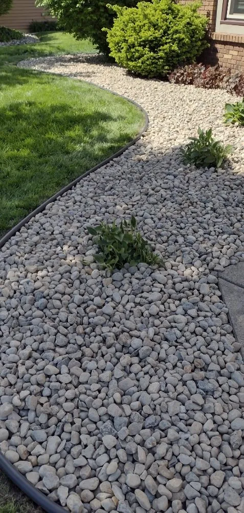 Affordable landscape installation experts serving Fort Wayne, IN - Green Lawn Landscape & Lawncare