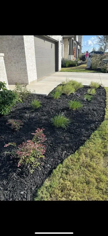 Top-rated landscaping services for outdoor upgrades in Mustang Ridge, TX by Green Lawn Landscape & Maintenance