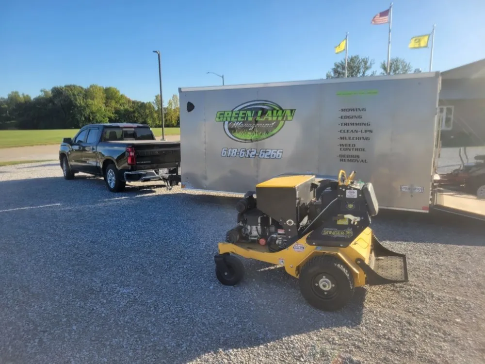 Reliable residential landscaping for year-round maintenance in Waterloo, IL by Green Lawn Management