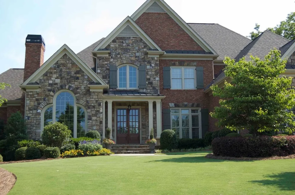 Affordable yard cleanup service for homes across Dallas, TX - Green Lawn of Texas