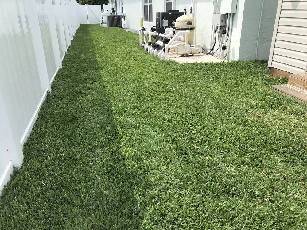 Custom landscape design in Okeechobee, FL - Green Lawn Service & Sod Installation