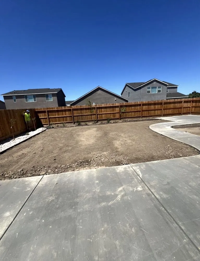 Reliable landscaping services near you in Woodlake, CA by Green Lawn Service