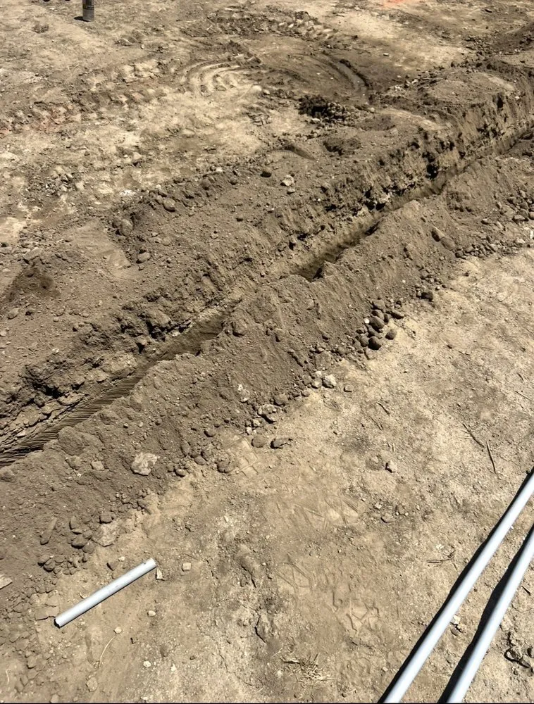 Professional lawn mowing service for homes in Woodlake, CA by Green Lawn Service