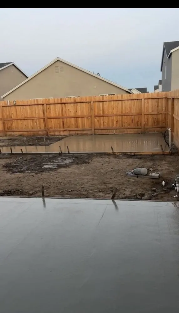 Custom landscape design with custom design in Woodlake, CA by Green Lawn Service