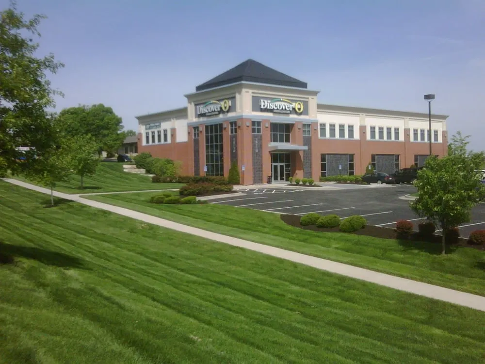 Professional lawn care service for residential properties across Shawnee, KS - Green Lawn