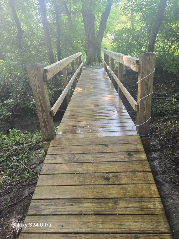 Affordable lawn care service in Indianapolis, IN by Green Lawn Solutions