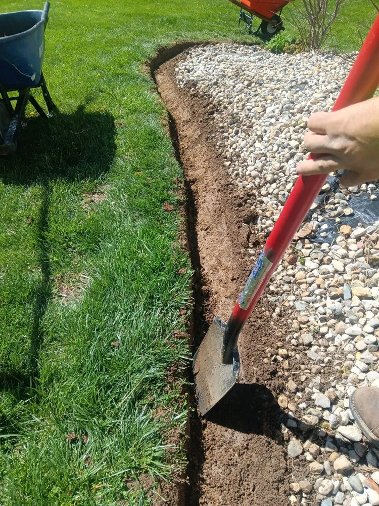 Trusted garden landscaping for homes in Indianapolis, IN by Green Lawn Solutions