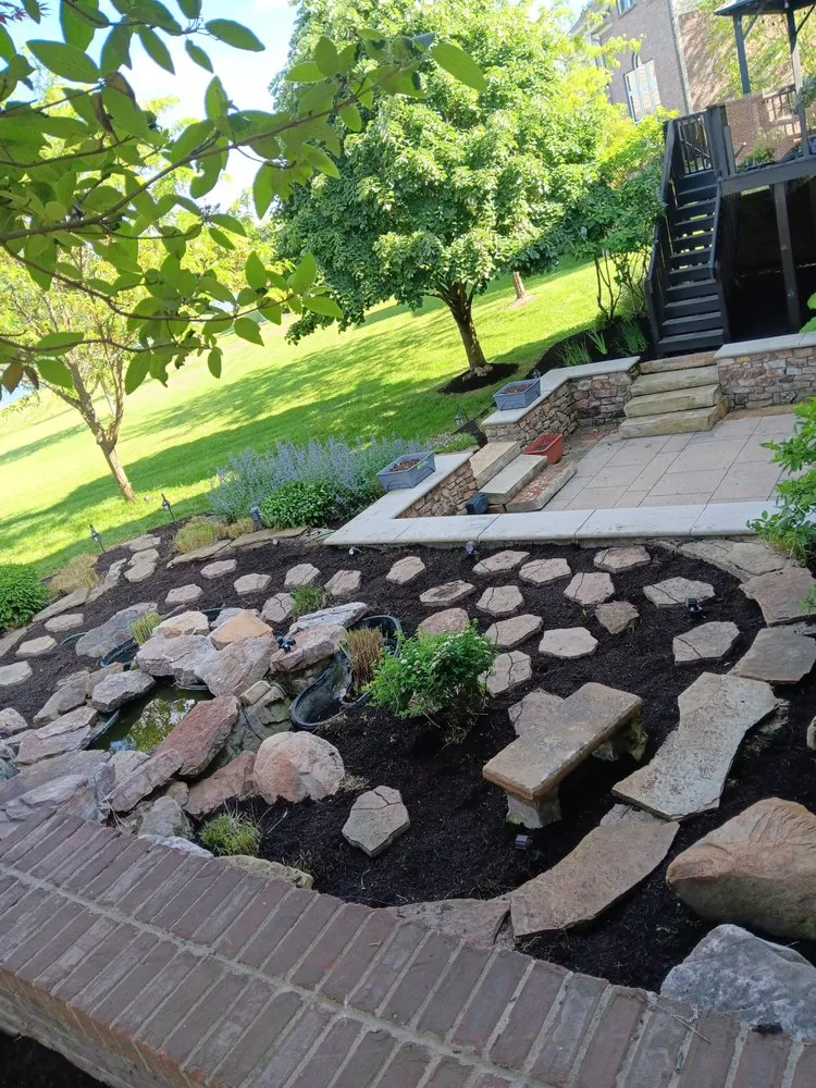 Top-rated lawn mowing service in Indianapolis, IN by Green Lawn Solutions