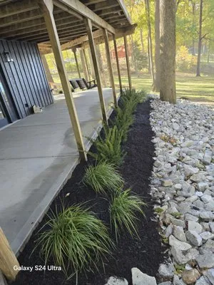 Green Lawn Solutions Logo