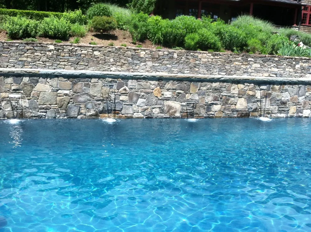 Expert garden landscaping in Spring Valley, NY - Green Lawns