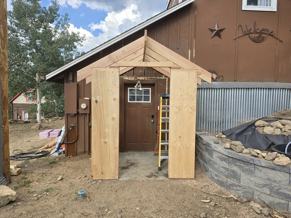 Reliable yard cleanup service in Boulder, CO - Green Leaf Builders